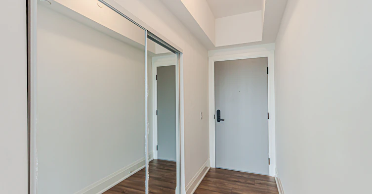 904-700 Sheppard Avenue W, Toronto, ON, M3H 0G5