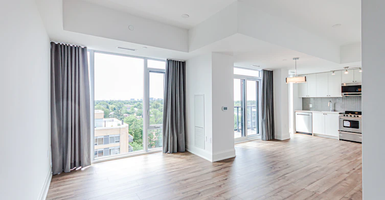 904-700 Sheppard Avenue W, Toronto, ON, M3H 0G5 - 3