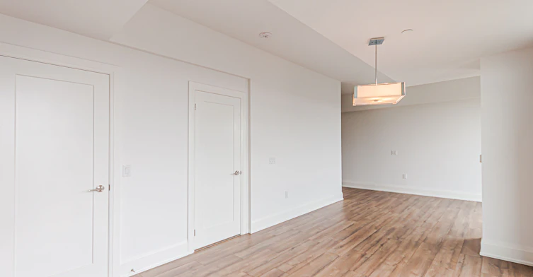 904-700 Sheppard Avenue W, Toronto, ON, M3H 0G5 - 9