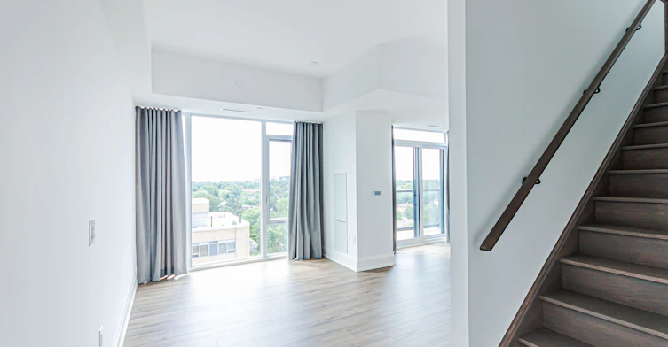 904-700 Sheppard Avenue W, Toronto, ON, M3H 0G5 - 2