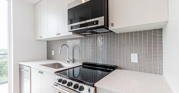 904-700 Sheppard Avenue W, Toronto, ON, M3H 0G5 - 11