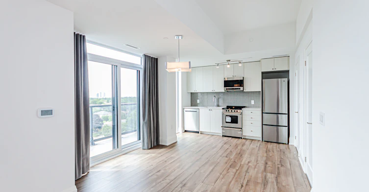 904-700 Sheppard Avenue W, Toronto, ON, M3H 0G5 - 4