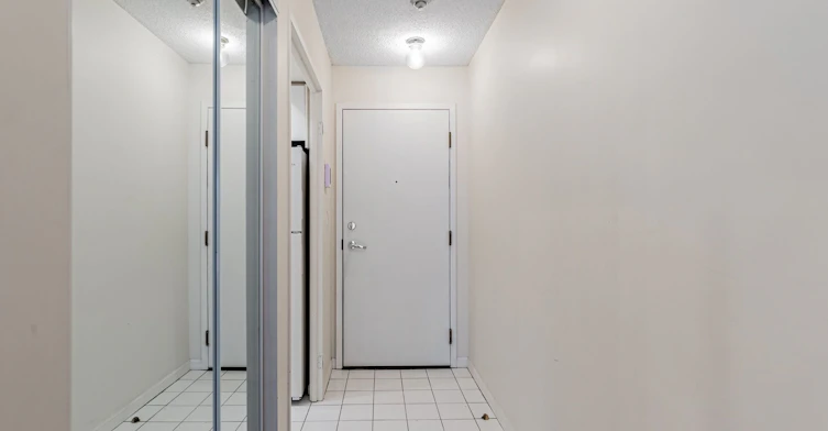 601-7 Carlton Street, Toronto, ON, M5B 2M3 - 3