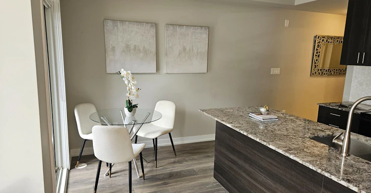 9-31 Florence Street, Toronto, ON, M6K 1P4 - 11