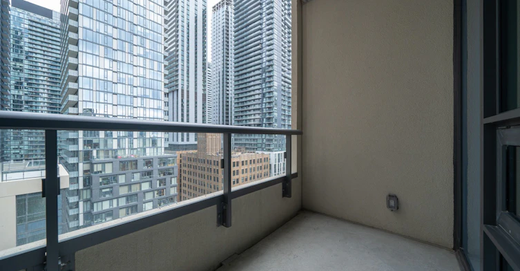 1611-108 Peter Street, Toronto, ON, M5V 0W2 - 16