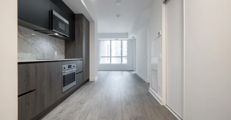 1611-108 Peter Street, Toronto, ON, M5V 0W2 - 2