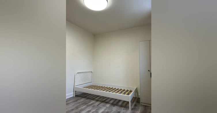 34 Ulster 1bedrm Street, Toronto, ON, M5S 1E3 - 5