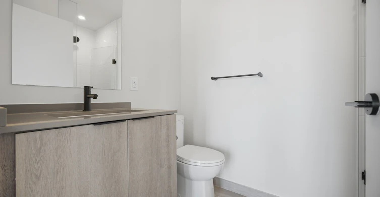 1603-181 Sterling Road, Toronto, ON, M6R 0B2 - 28