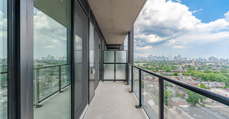 1603-181 Sterling Road, Toronto, ON, M6R 0B2 - 32