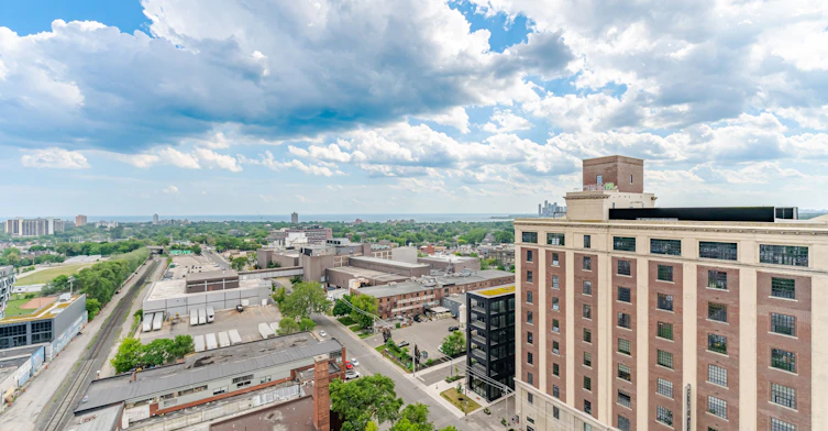 1603-181 Sterling Road, Toronto, ON, M6R 0B2 - 37