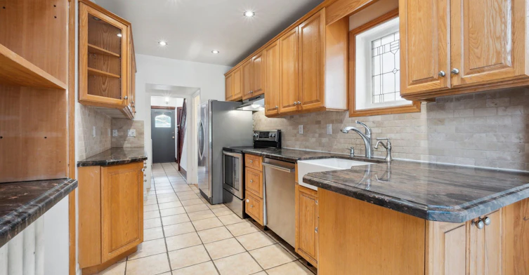 186 Wanless Avenue, Toronto, ON, M4N 1W2 - 18