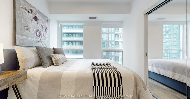 1905-327 King Street W, Toronto, ON, M5V 0W7 - 13
