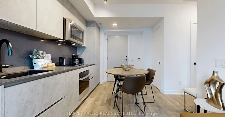 1905-327 King Street W, Toronto, ON, M5V 0W7 - 8