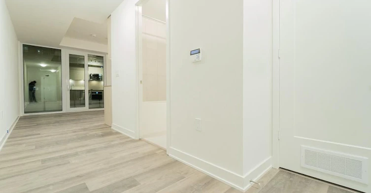 2015 E-70 Princess Street, Toronto, ON, M5A 0X6 - 4