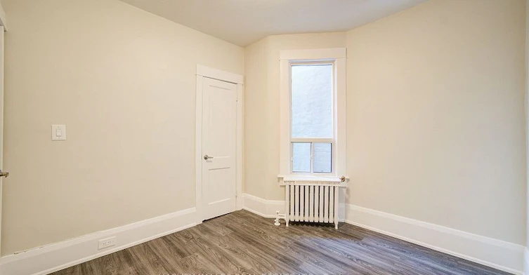 4-1074 St Clair Avenue W, Toronto, ON, M6E 3H3 - 11
