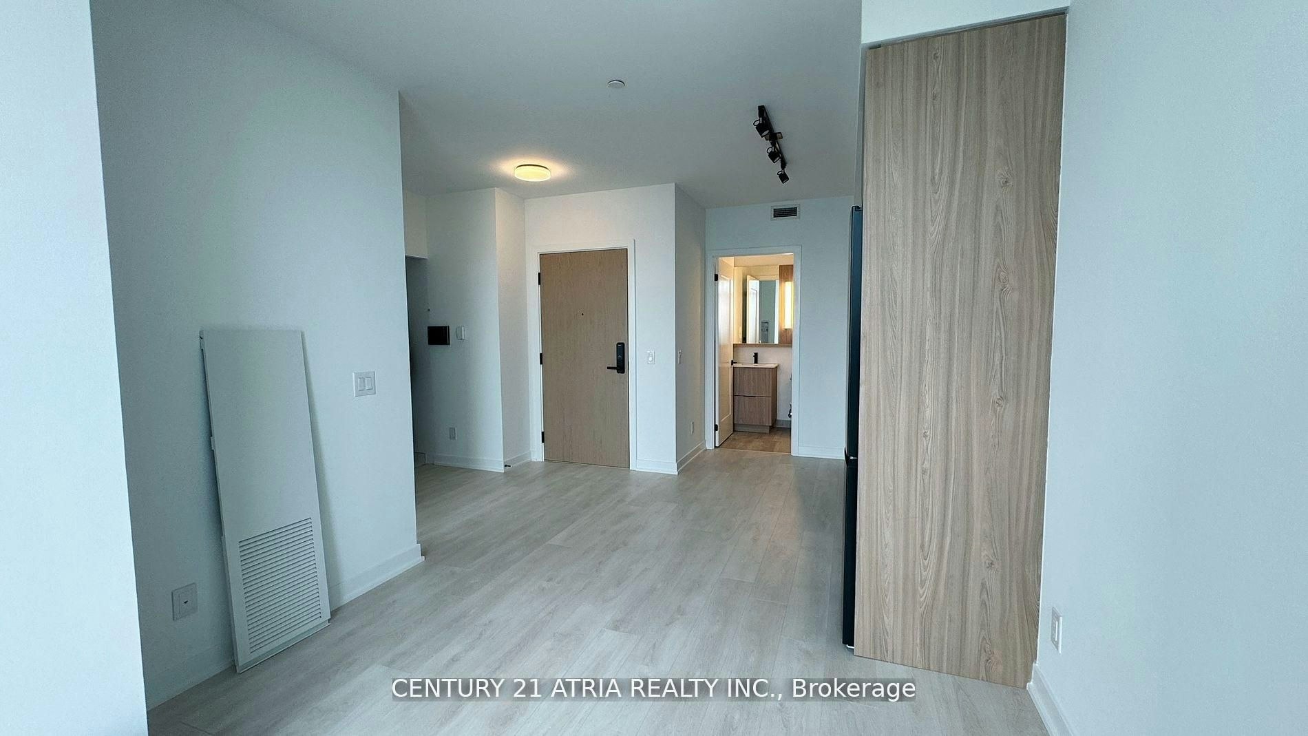 lph01-5 Defries Street, Toronto, ON, M5A 0W7 - 2
