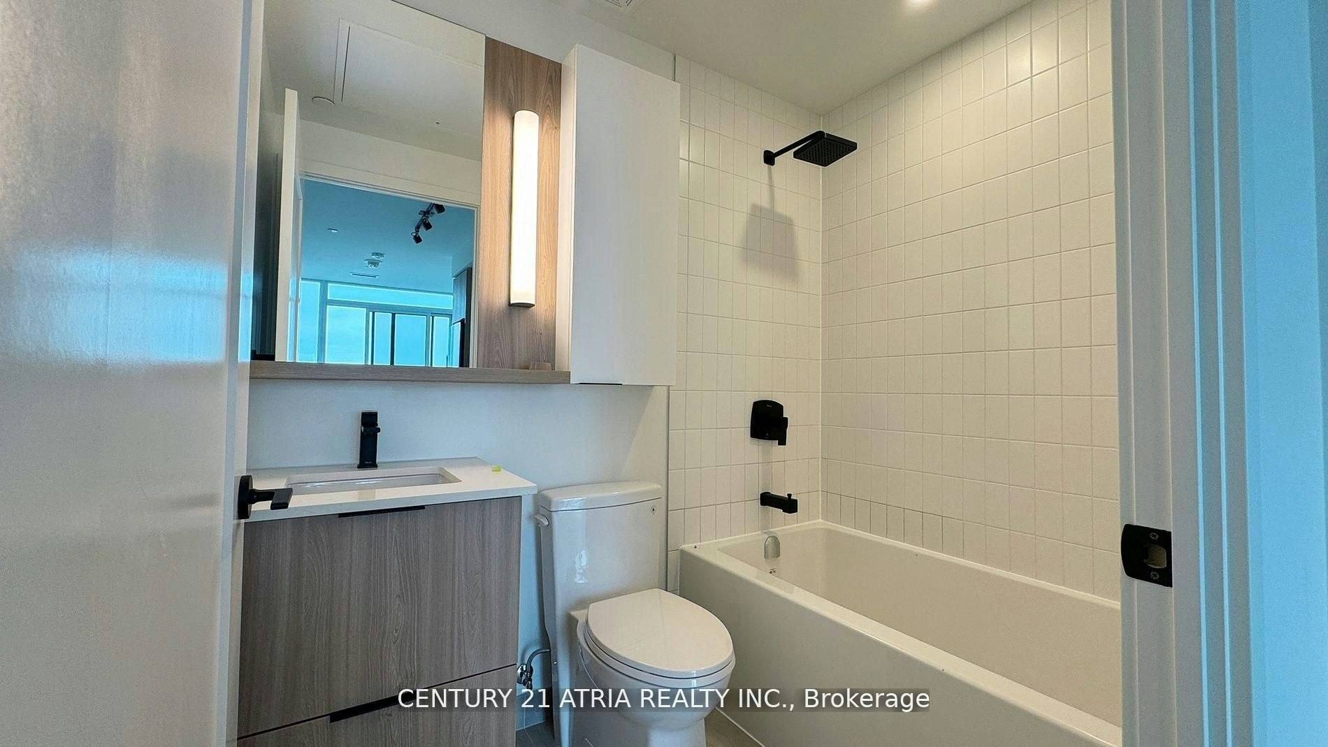 lph01-5 Defries Street, Toronto, ON, M5A 0W7 - 4
