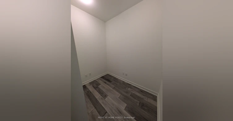 5601-11 Yorkville Avenue, Toronto, ON, M4W 0B7 - 12
