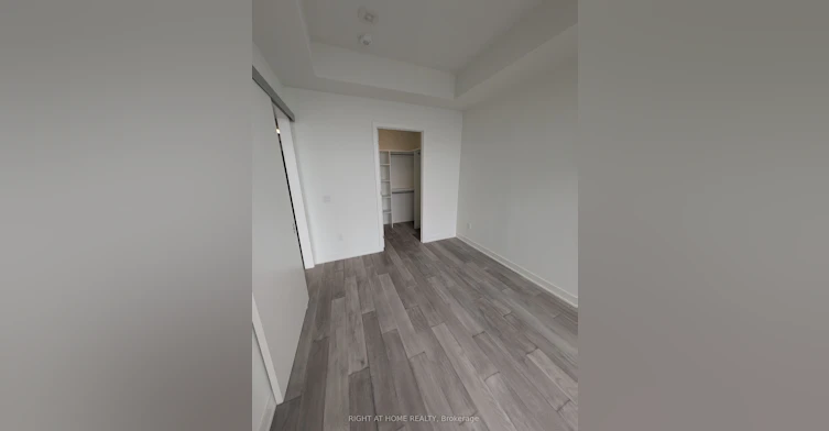 5601-11 Yorkville Avenue, Toronto, ON, M4W 0B7 - 9