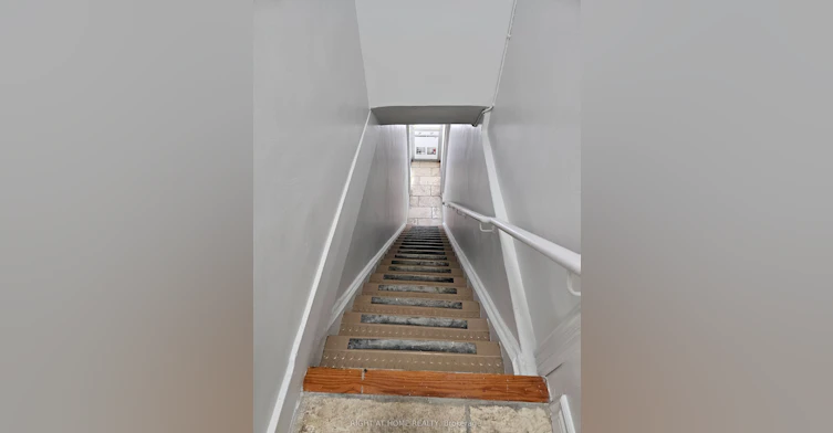 2F-550 Yonge Street, Toronto, ON, M4Y 1Y8 - 27
