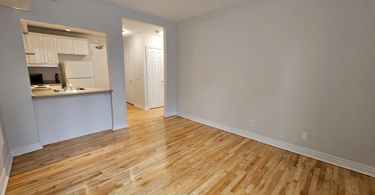 201-524 Yonge Street, Toronto, ON, M4Y 1X9 - 8