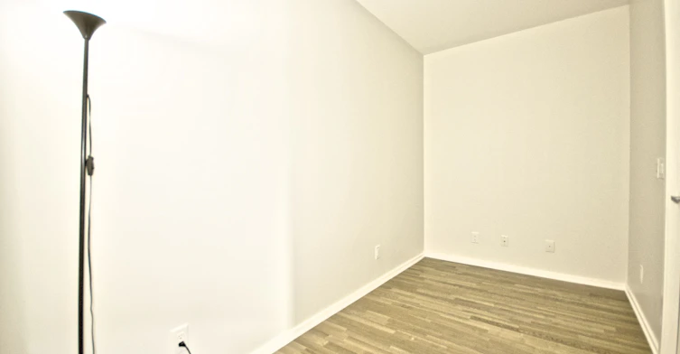 809-1 Bloor Street E, Toronto, ON, M4W 0A8 - 19