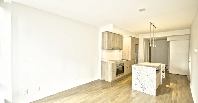 809-1 Bloor Street E, Toronto, ON, M4W 0A8 - 8