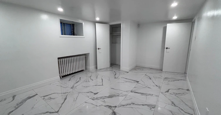 Lower-27 Delaware Avenue, Toronto, ON, M6H 2S8 - 8