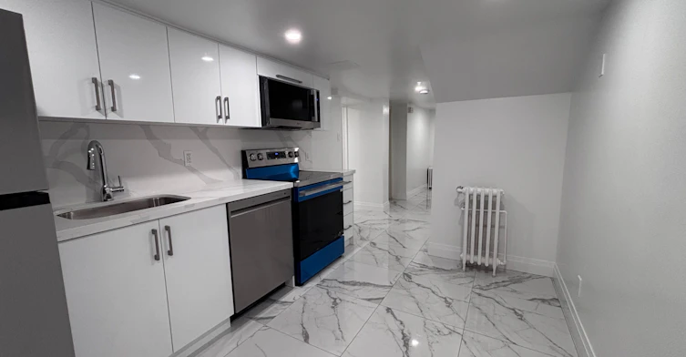 Lower-27 Delaware Avenue, Toronto, ON, M6H 2S8 - 5