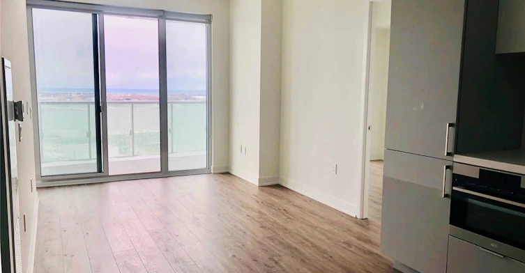 2201-15 Queens Quay, Toronto, ON, M5E 0C5 - 2