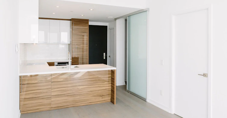 2711-488 University Avenue, Toronto, ON, M5G 0C1 - 6