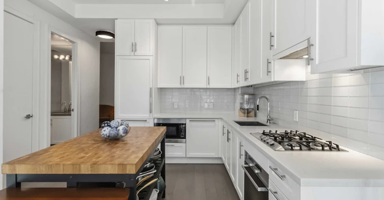 518-29 Queens Quay E, Toronto, ON, M5E 0A4 - 5