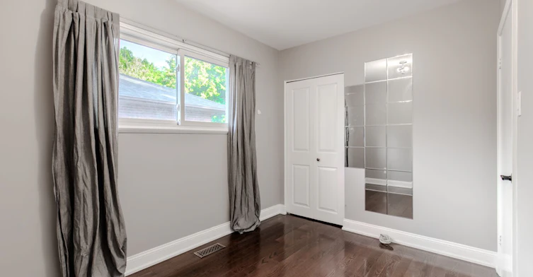 12 Murellen Crescent, Toronto, ON, M4A 2K5 - 23