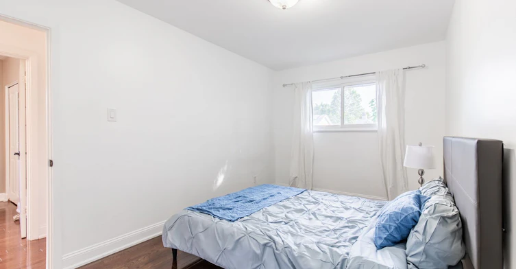 12 Murellen Crescent, Toronto, ON, M4A 2K5 - 16