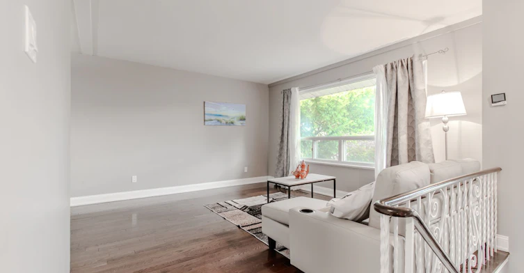 12 Murellen Crescent, Toronto, ON, M4A 2K5 - 4