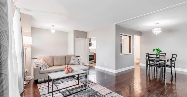 12 Murellen Crescent, Toronto, ON, M4A 2K5