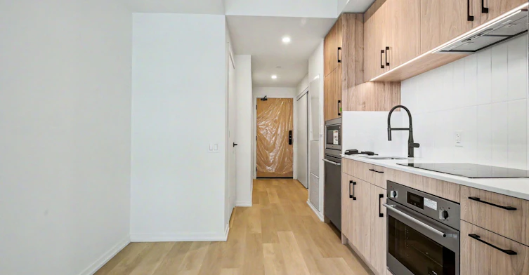 1610-109 Erskine Avenue, Toronto, ON, M4P 0G6 - 14