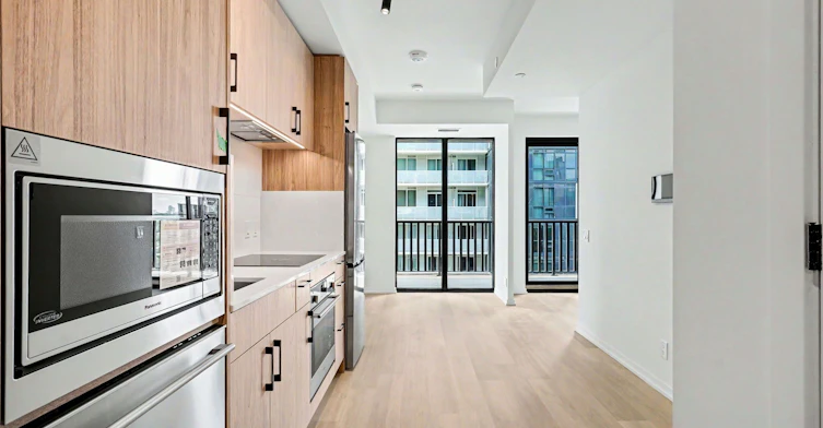 1610-109 Erskine Avenue, Toronto, ON, M4P 0G6 - 4