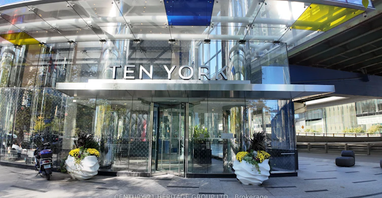 3002-10 York Street, Toronto, ON, M5J 0E1