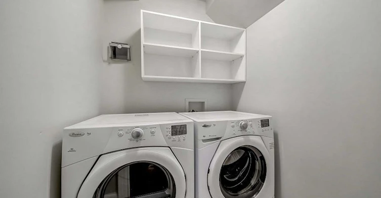 Lower-384 Spadina Road, Toronto, ON, M5P 2V9 - 7