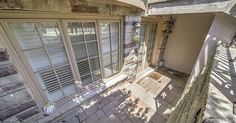 Lower-384 Spadina Road, Toronto, ON, M5P 2V9 - 2