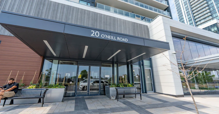 338-20 O'neill Road, Toronto, ON, M3C 0R2 - 3