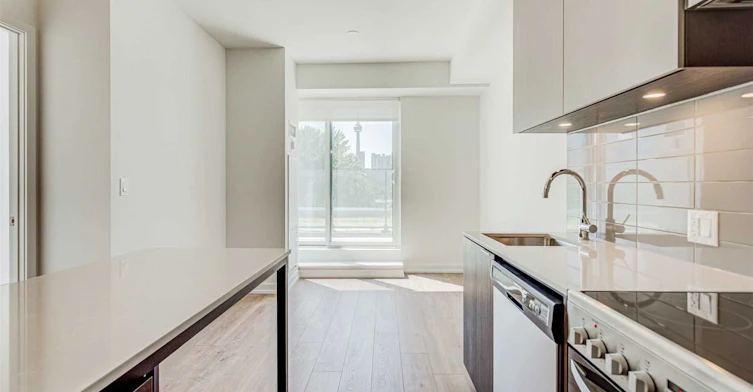 512-203 College Street, Toronto, ON, M5T 1P9 - 6