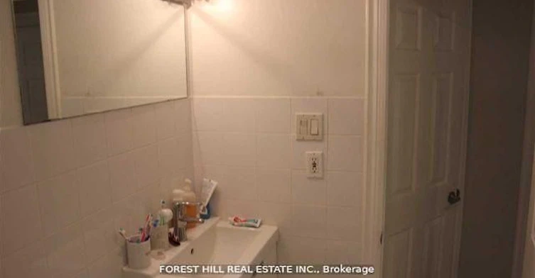 Lower-67 Brunswick Avenue, Toronto, ON, M5S 2L8 - 3