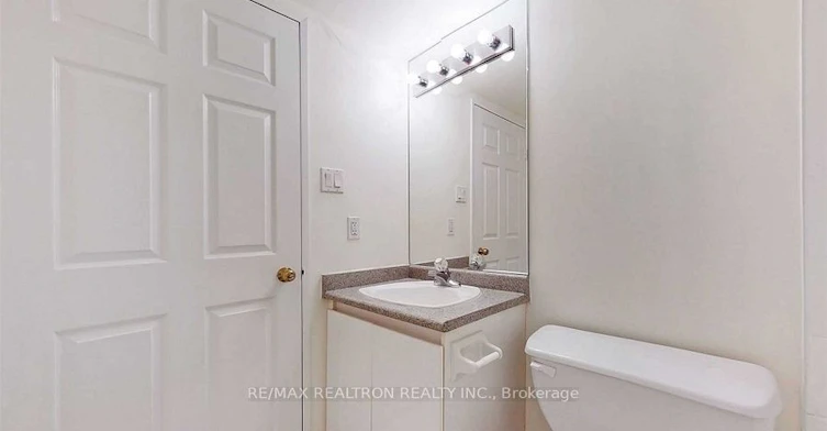 2610-736 Bay Street, Toronto, ON, M5G 1N6 - 11