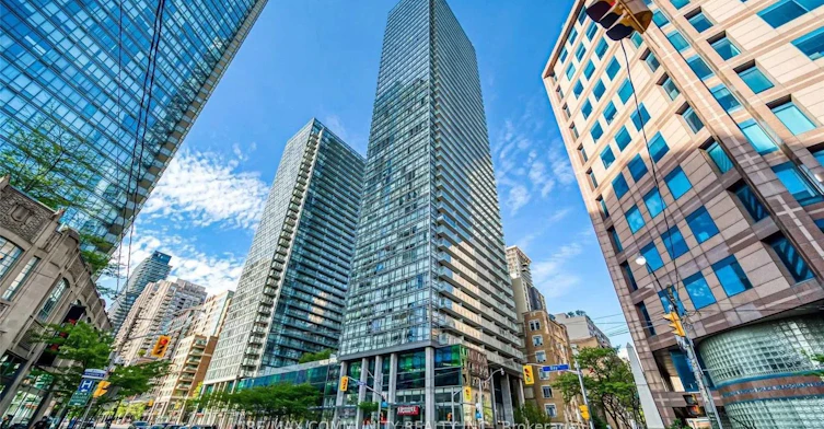 1209-37 Grosvenor Street, Toronto, ON, M4Y 3G5
