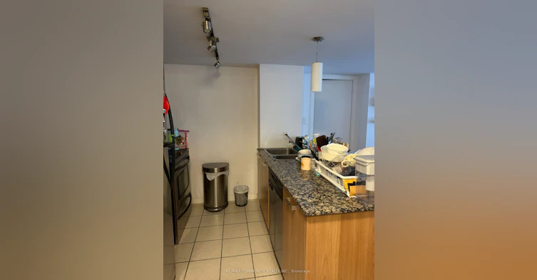 1209-37 Grosvenor Street, Toronto, ON, M4Y 3G5 - 2