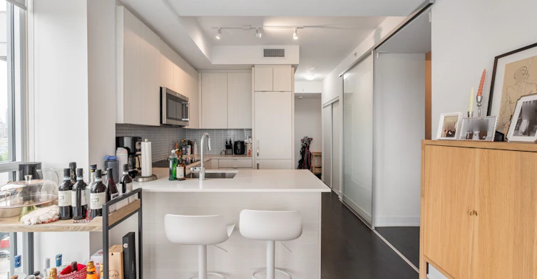 1204-181 Bedford Road, Toronto, ON, M5R 0A5 - 5