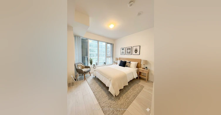 611-400 King Street, Toronto, ON, M5V 1K2 - 2
