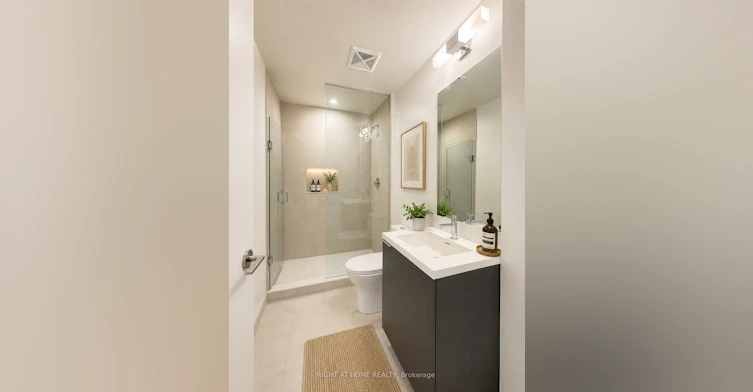 611-400 King Street, Toronto, ON, M5V 1K2 - 5